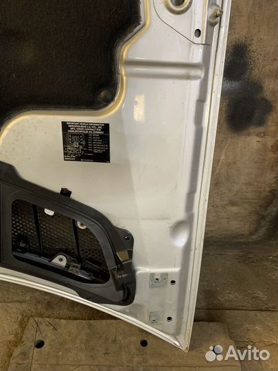 Капот Mercedes ML164