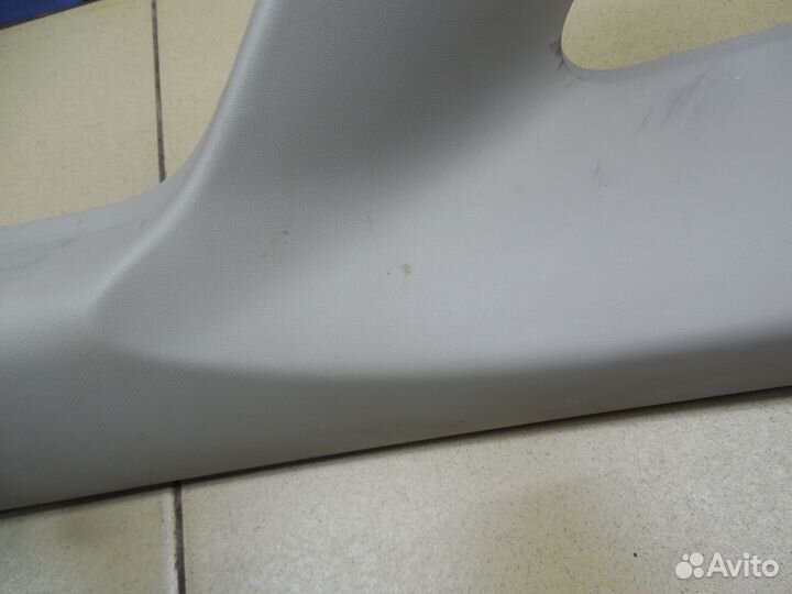 Обшивка стойки Auris (E15) 2006-2012