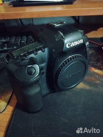 Зеркальный фотоаппарат canon 5D mark ii