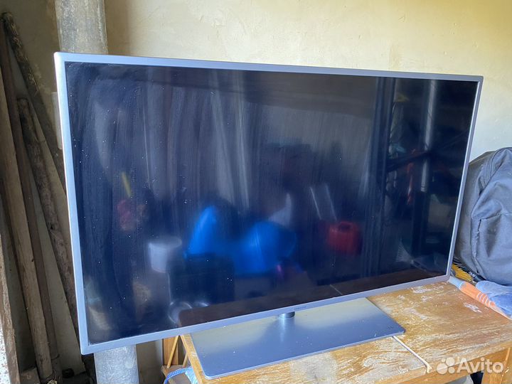 Телевизор Sansung UE40ju6530