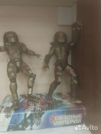 Хищник фигурка