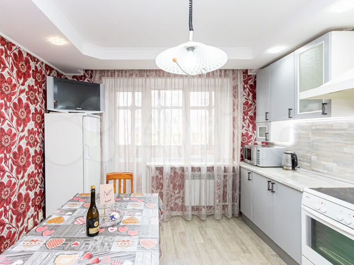 4-к. квартира, 111 м², 6/9 эт.