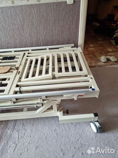 Электрическая кровать-вертикализатор MET lift UP