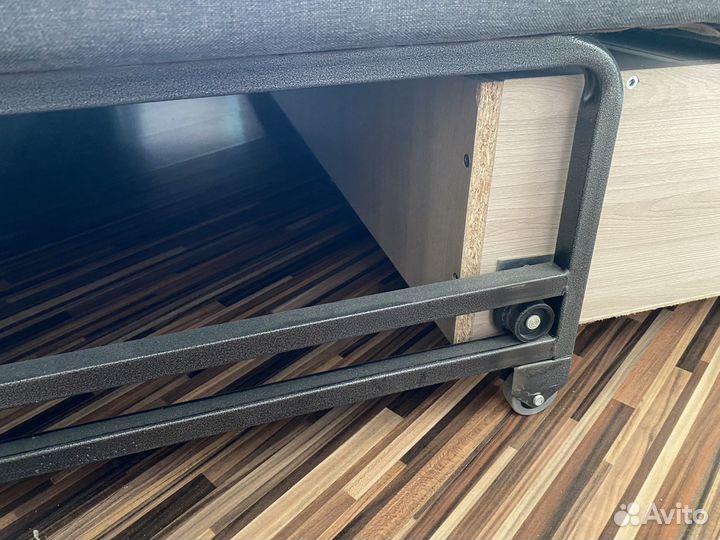 Диван Лидер