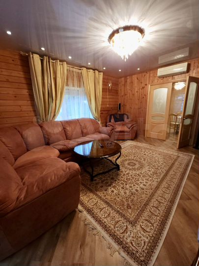 Дом 171,5 м² на участке 5,4 сот.