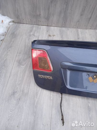 Крышка багажника Toyota avensis T 270