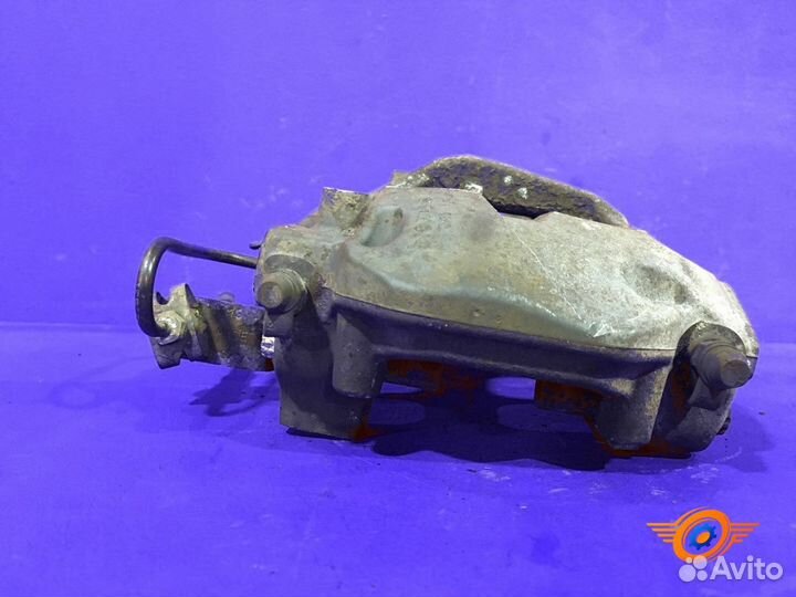 Суппорт задний правый Volkswagen Touareg 2 (Nf)