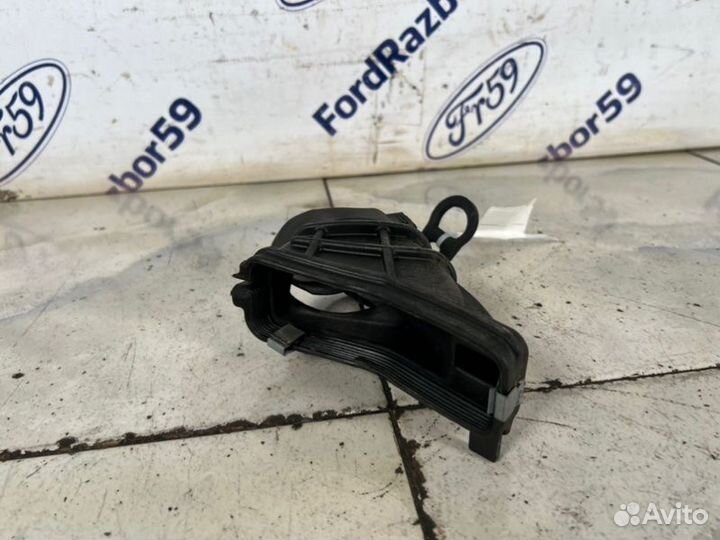 Патрубок воздушного фильтра Ford Focus 3 CB8 2011