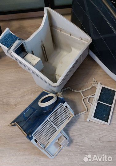 Пылесос Thomas Genius S1 работающий