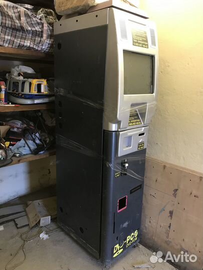 Вендинговый аппарат для DVD-дисков на запчасти