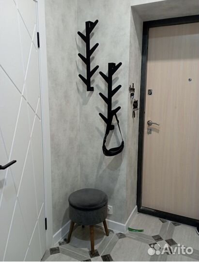 Крючок настенный вешалка металлическая