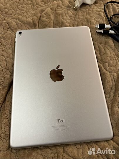 iPad pro 9,7 модель A1673, 128Gb