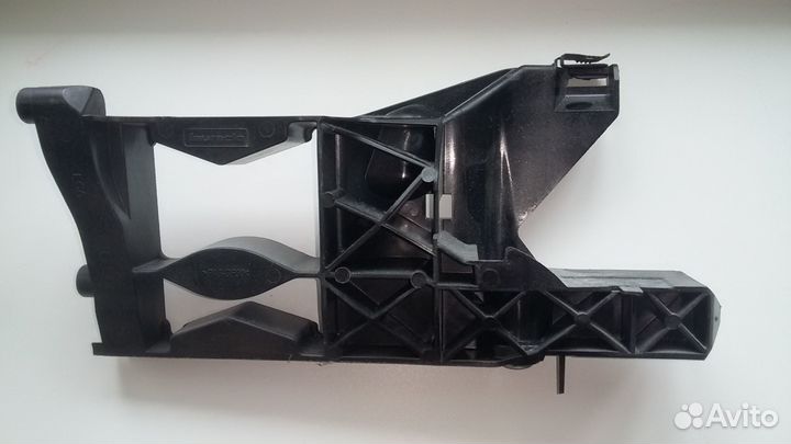 4G0805608 Кронштейн фар правый audi A6 (C7,4G)