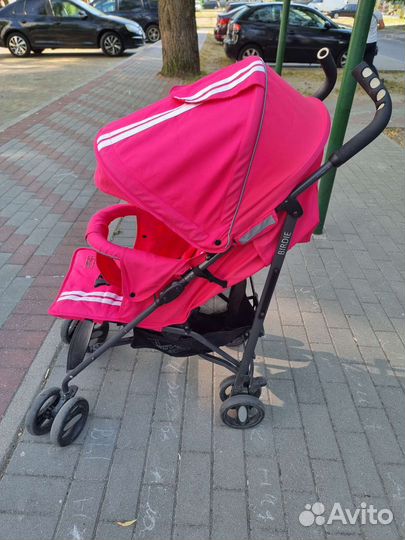 Прогулочная коляска с комплектом