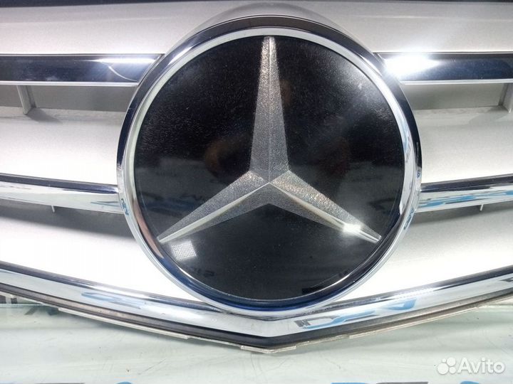 Решетка радиатора Mercedes W204 рест из Японии