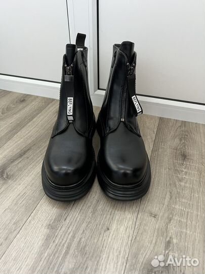 Ботинки женские новые