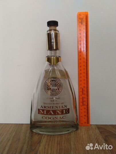 Бутылки из под виски и коньяка разные