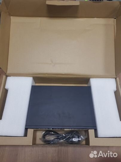 QSW 2800-28T-AC управляемый коммутатор 24п. Б/У