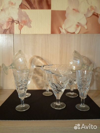 Хрустальные рюмки