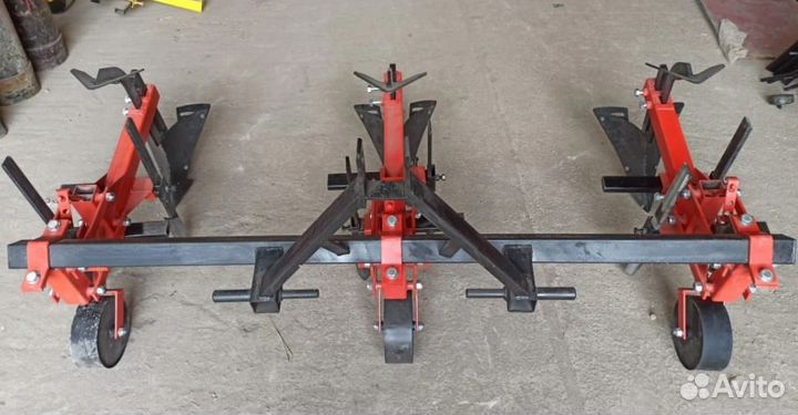 Культиватор-окучник ко-3 на минитрактор