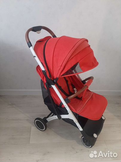 Прогулочная коляска yoya