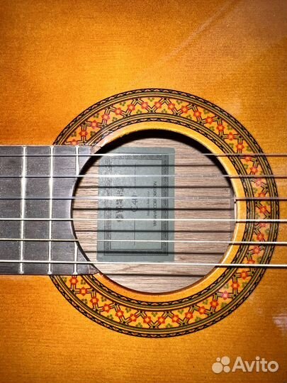 Классическая гитара yamaha c40