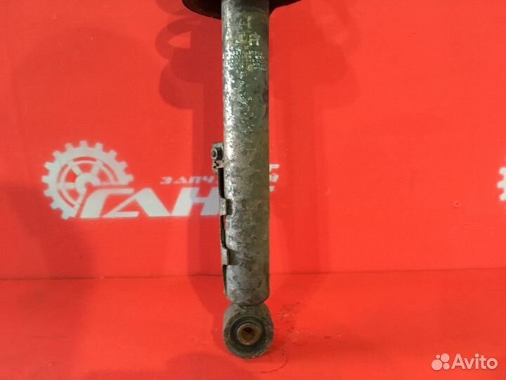 Стойка подвески передняя правая Lexus Gs300 GRS190