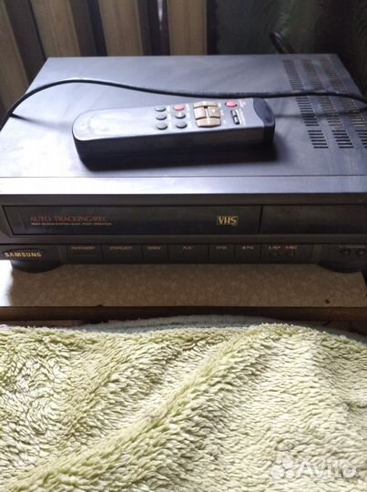 Видеомагнитофоны,плееры на запчасти