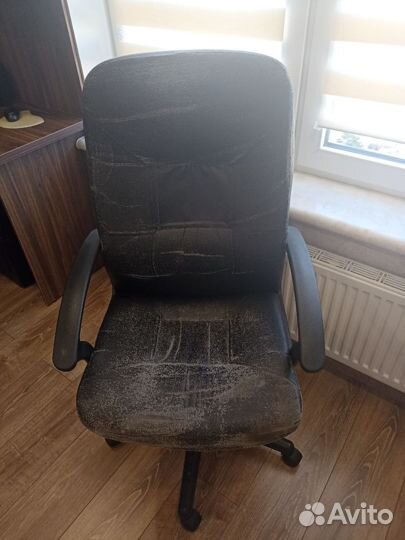 Компьютерное офисное кресло