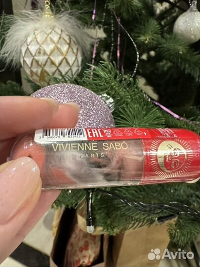 Блеск для губ Vivienne Sabo тон 01