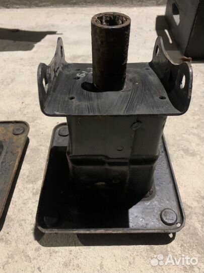 Крепление заднего усилителя mercedes w164