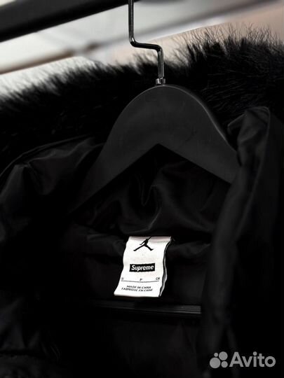 Пуховик supreme x jordan рефлектив