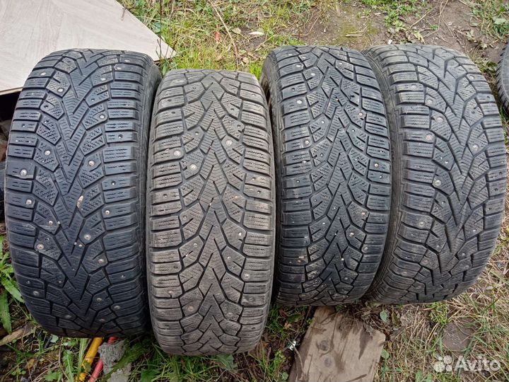 Комплект зимних колес 205 55 16