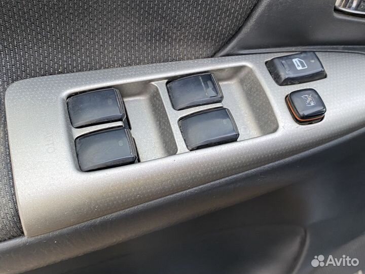 Toyota Corolla Verso 1.6 МТ, 2002, 265 000 км