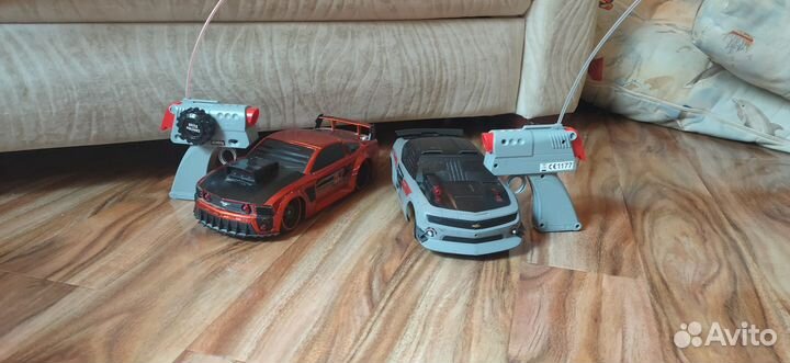 Лазерный бой: Боевые машины Camaro vs Mustang