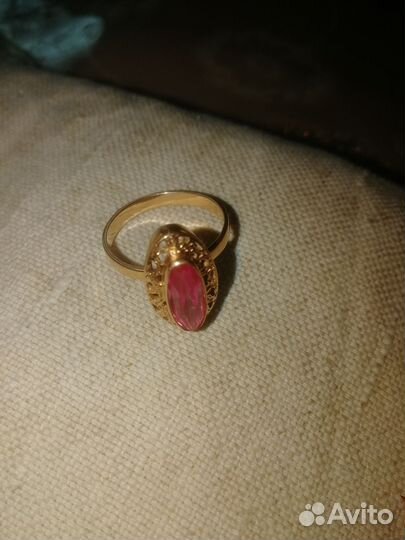Золотое кольцо с корундом СССР