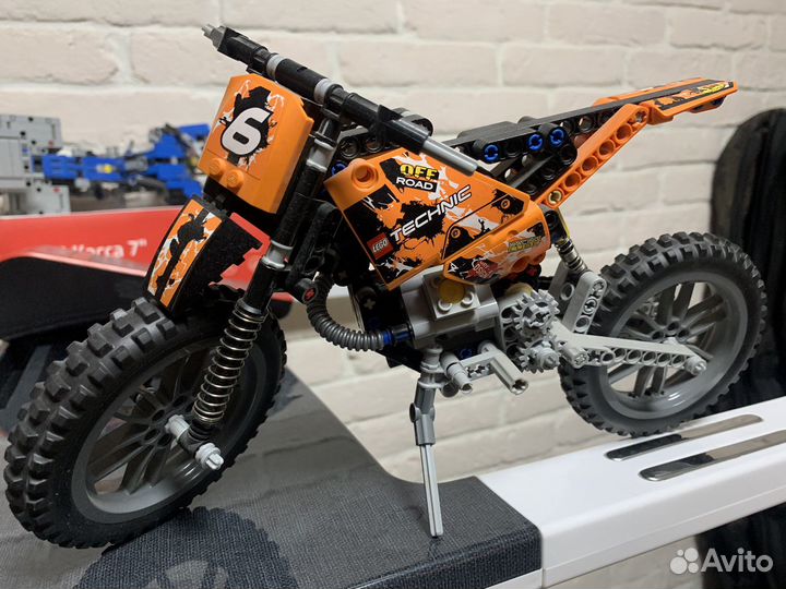 Lego teknick кроссовый мотоцикл