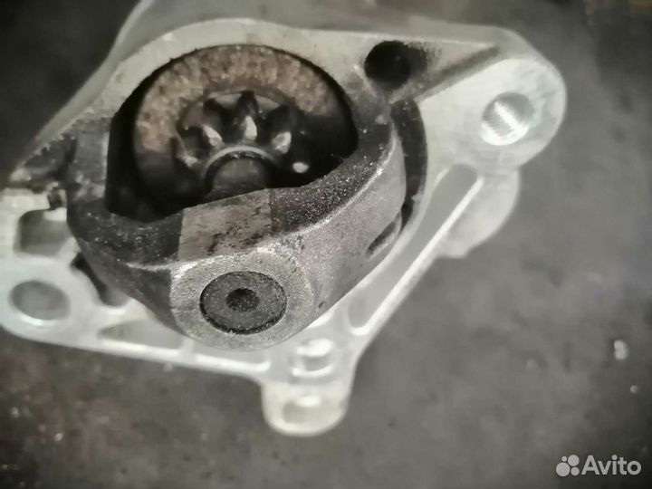 Стартер Рено Дастор 2.0