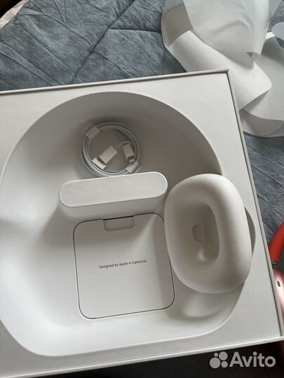 Apple AirPods max оригинал Торга нет