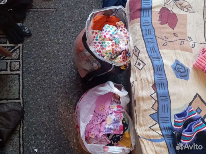 Вещи разнице штаны, кофты, платья, курочки