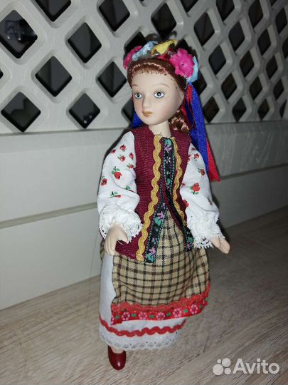 Кукла керамическая