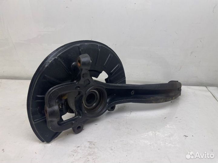 Кулак поворотный передний левый Volkswagen Touareg