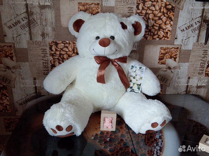 Большие плюшевые медведи