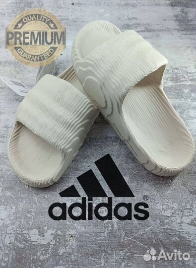 Тапочки Adidas Adilette(Оригинальное исполнение)