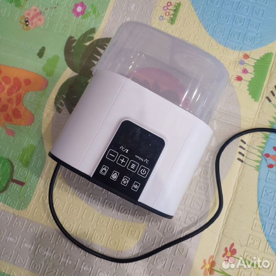 Молокоотсос medela электрический