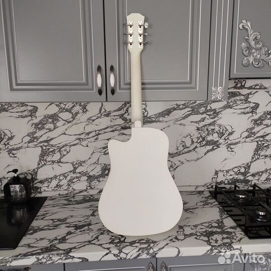 Акустическая гитара belucci