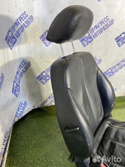 Сиденье переднее левое Hyundai Terracan