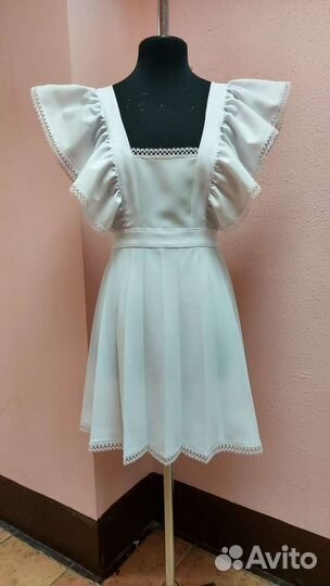 Школьный, классический вариант фартука