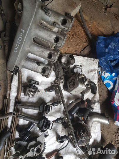 Навесное двигателя Skoda Octavia 1.8 Turbo