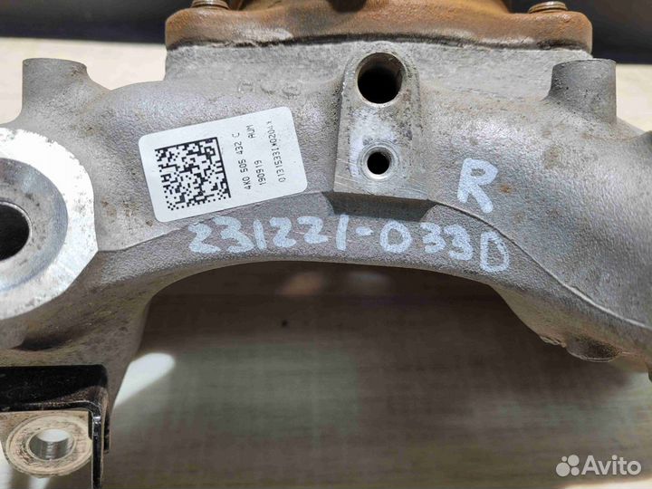 Кулак задний правый Audi S6